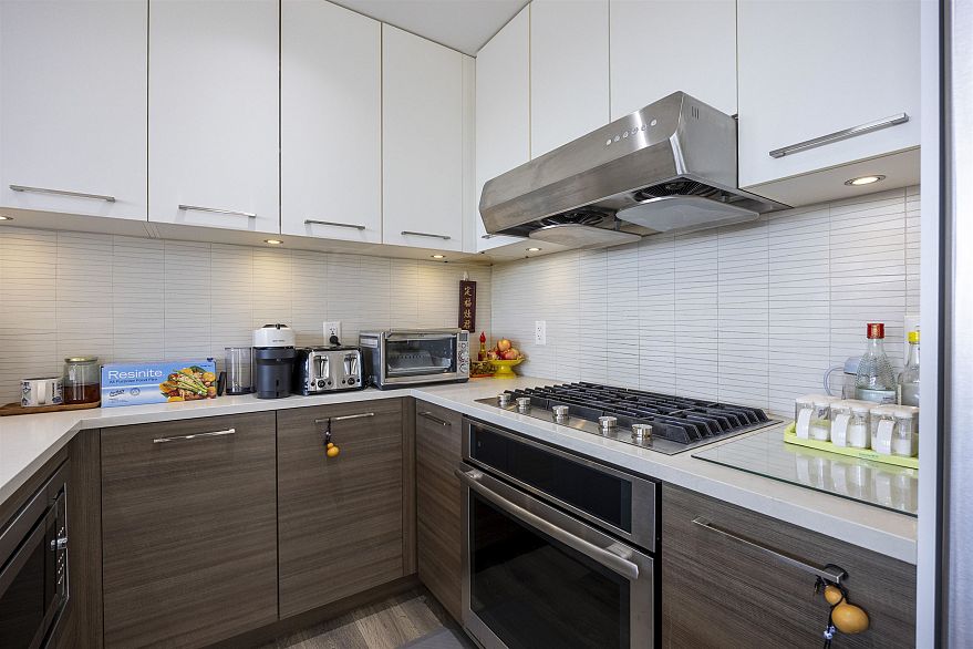 305 8580 River District Crossing