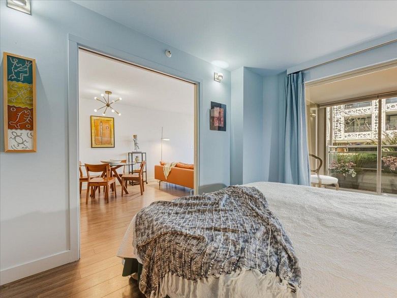 205 2438 Heather Street