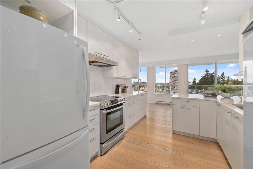 1101 5615 Hampton Place