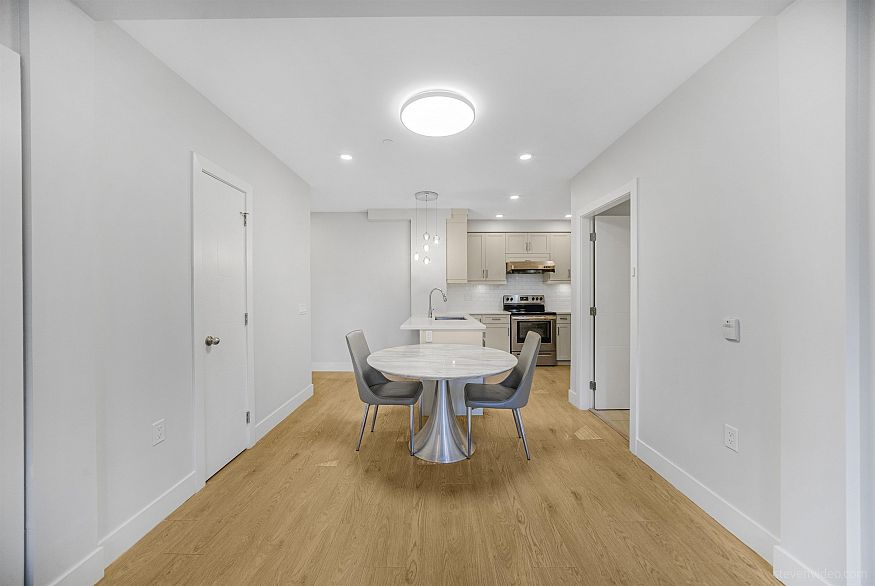 13 2717 Horley Street