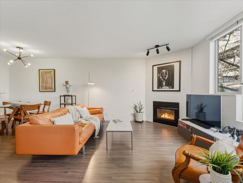 205 2438 Heather Street