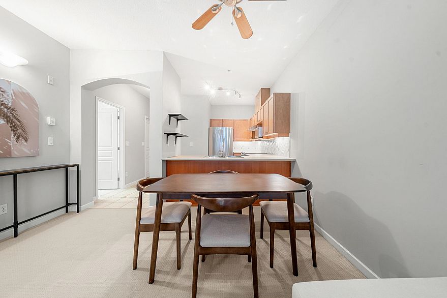 405 5605 Hampton Place