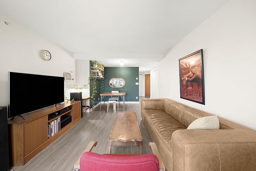 1002 1323 Homer Street