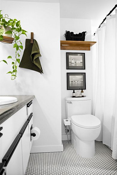 907 1330 Harwood Street