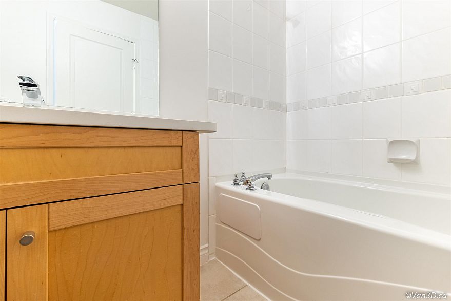 408 5723 Collingwood Street