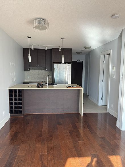 1907 888 HOMER STREET, Vancouver BC V6B 0H7