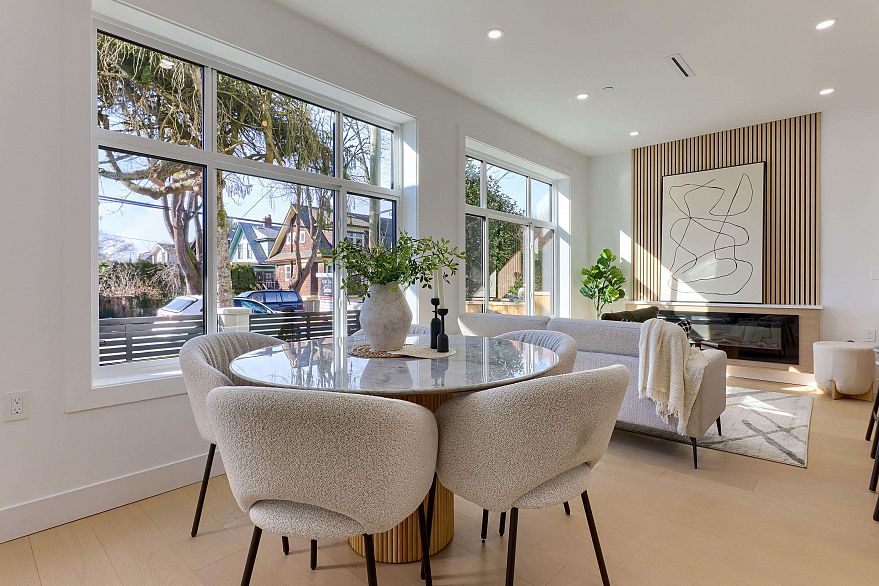 1 4742 St. Catherines Street