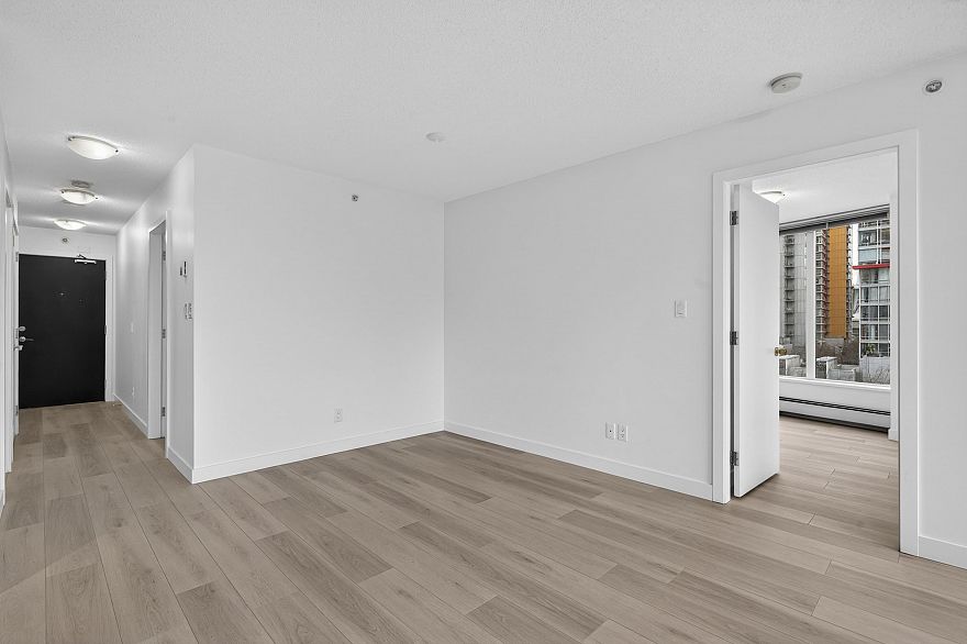 1102 188 Keefer Place