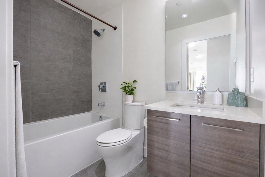 305 8580 River District Crossing