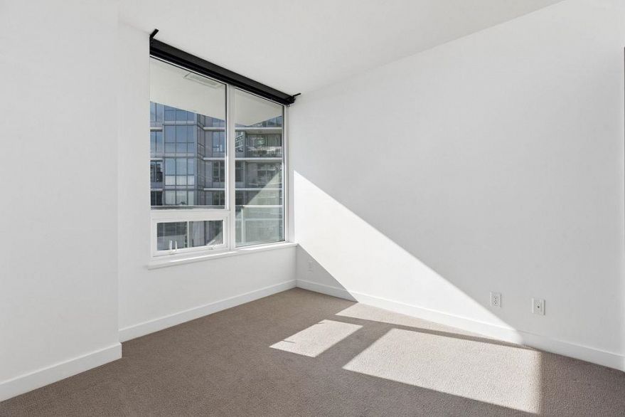 1751 38 Smithe Street