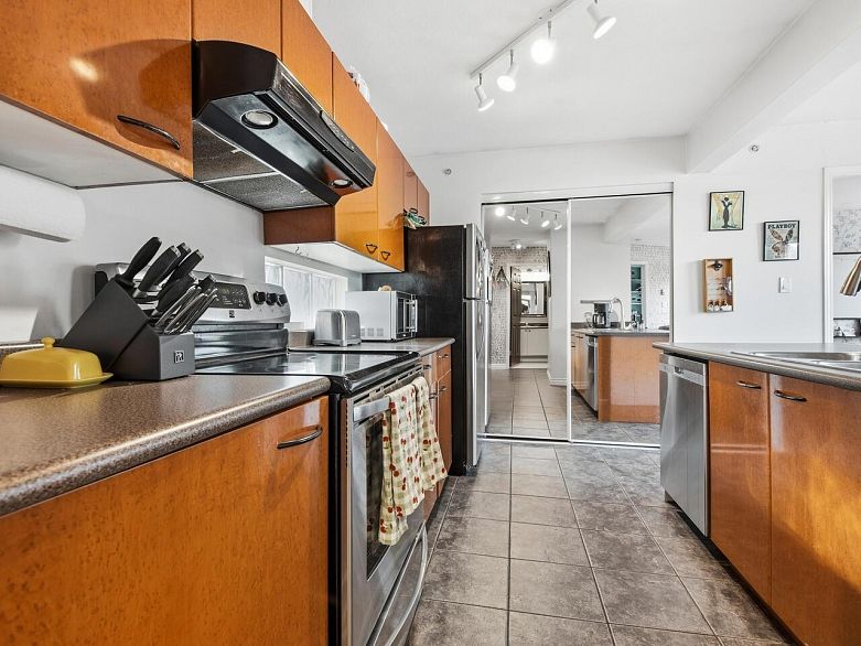 404 1688 E 8th Avenue