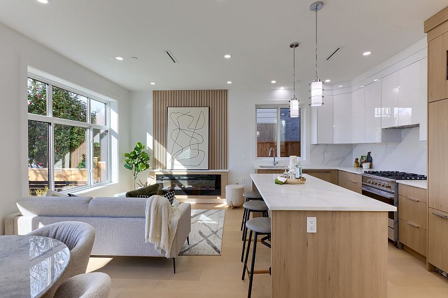 1 4742 St. Catherines Street