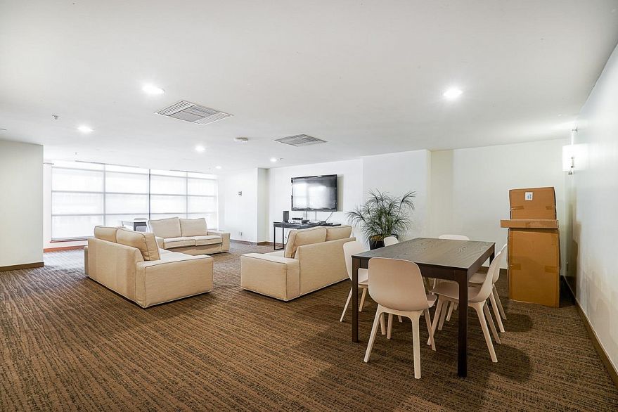 1207 33 Smithe Street