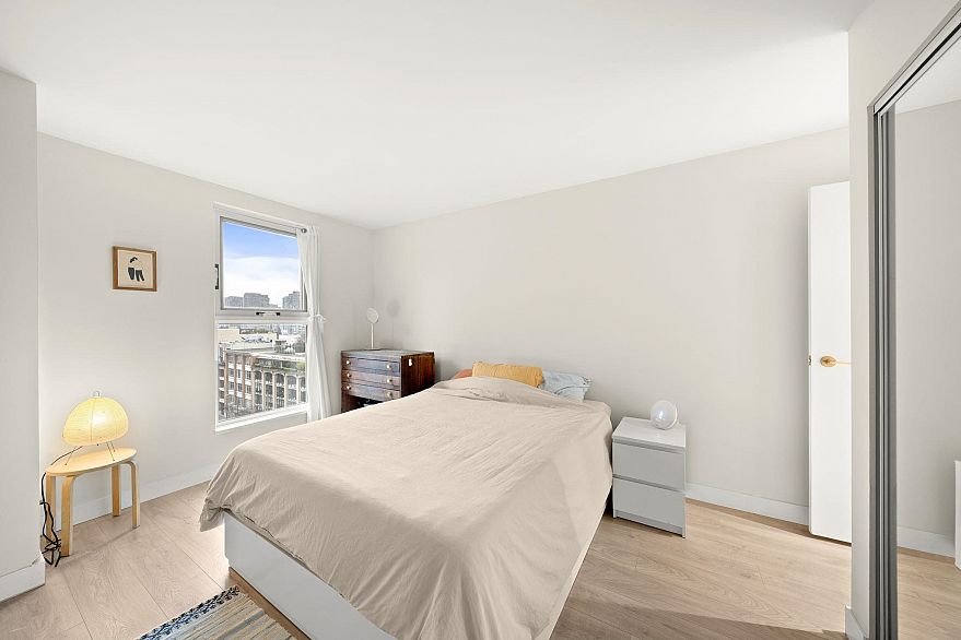 1002 1323 Homer Street