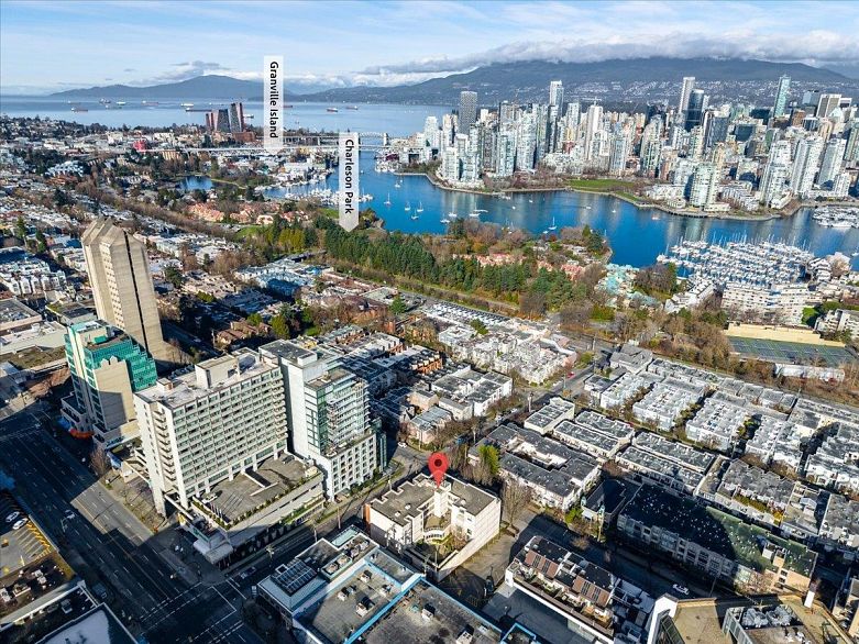 205 2438 Heather Street