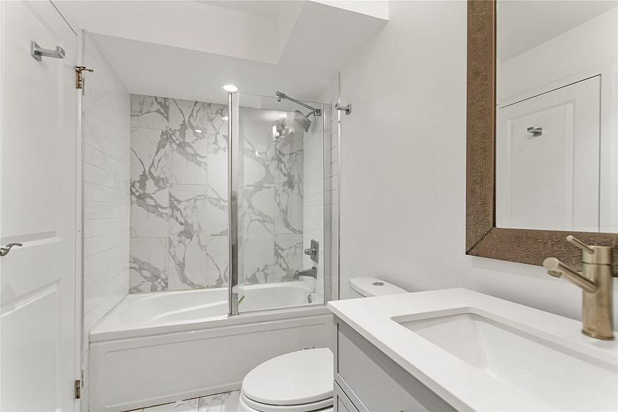 201 2222 Prince Edward Street