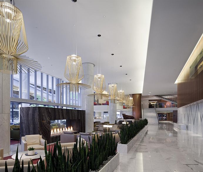 2706 1011 W Cordova Street