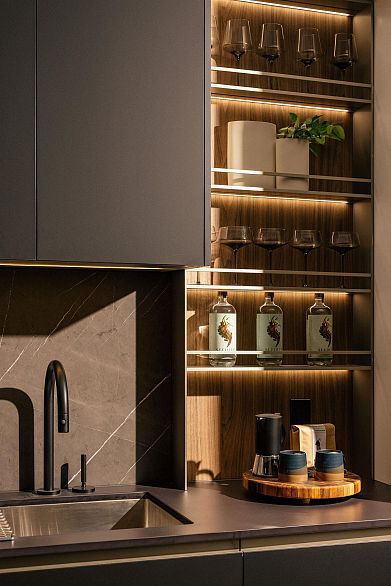 405 480 W 16th Avenue