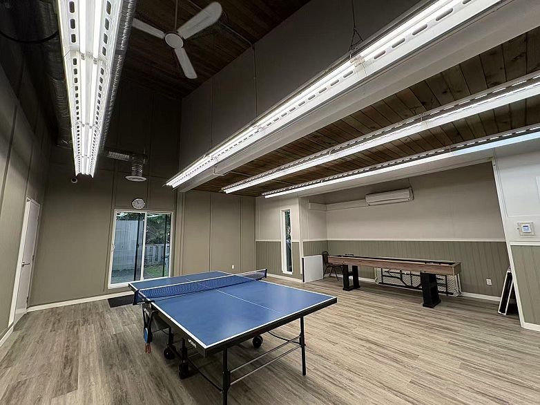 72 3180 E 58th Avenue