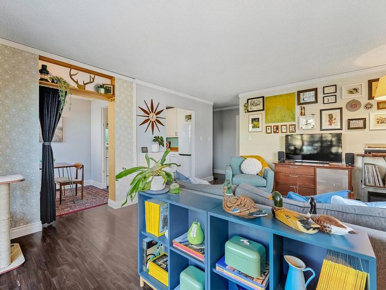 206 1065 E 8th Avenue