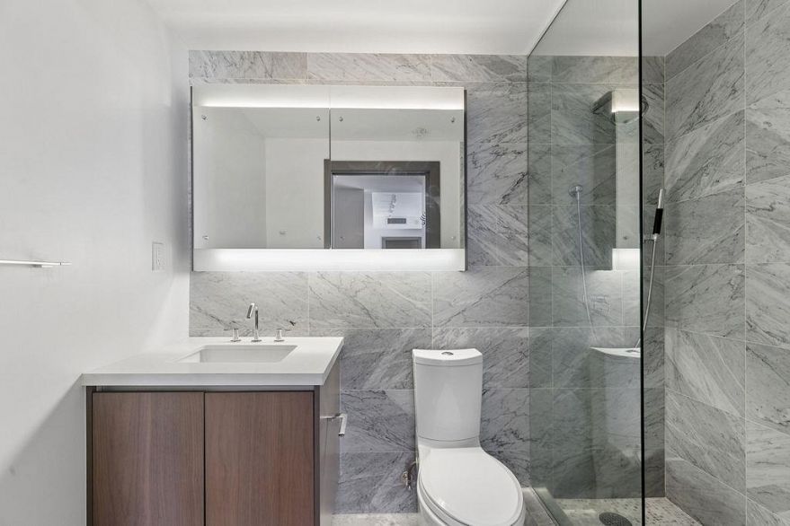 1751 38 Smithe Street