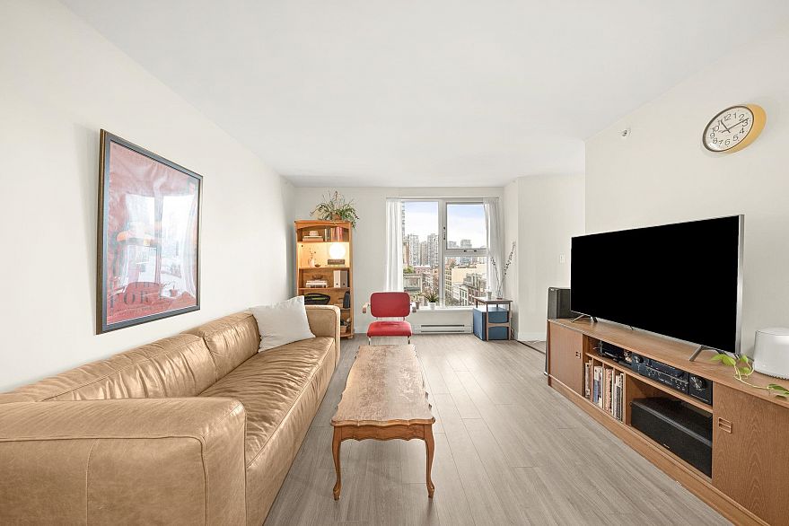 1002 1323 Homer Street