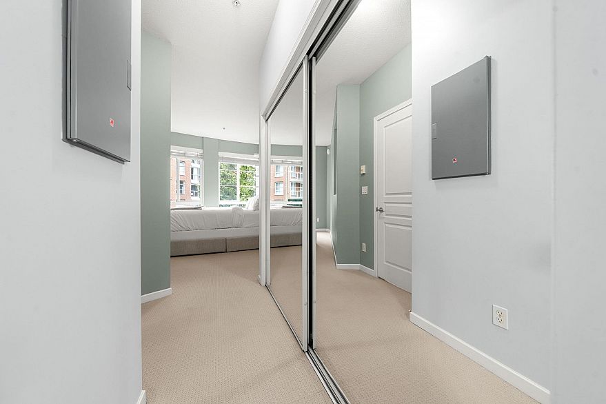 405 5605 Hampton Place