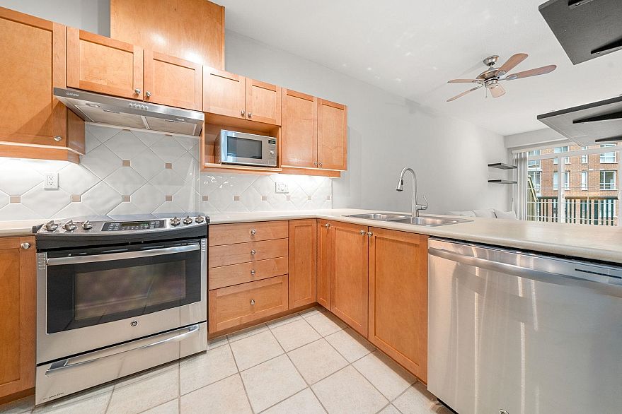 405 5605 Hampton Place