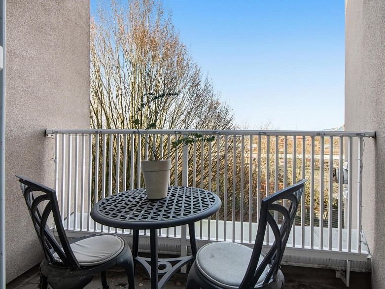 404 1688 E 8th Avenue