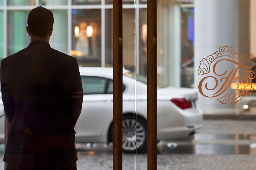 2706 1011 W Cordova Street