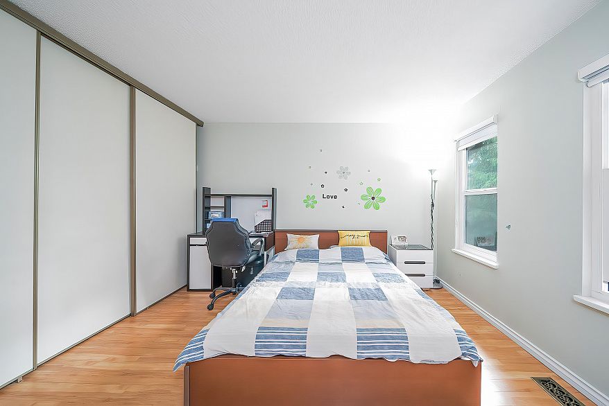 72 3180 E 58th Avenue