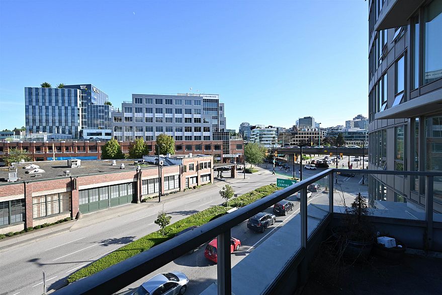 410 445 W 2nd Avenue