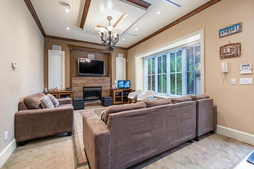 7130 Granville Street