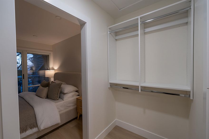 3350 Cobblestone Avenue