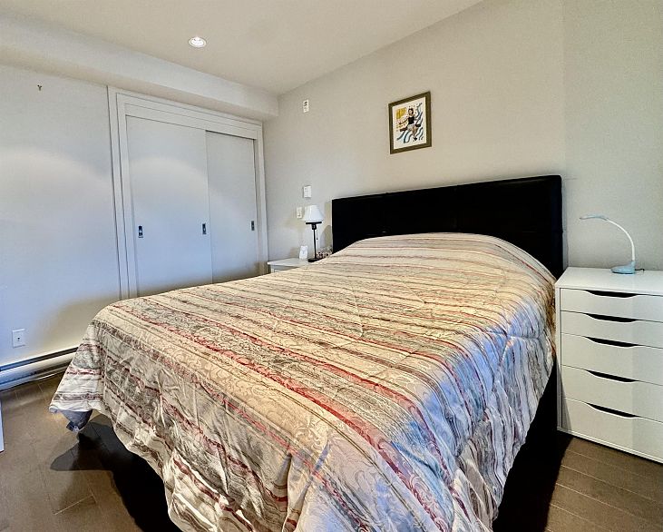 305 4463 W 10th Avenue