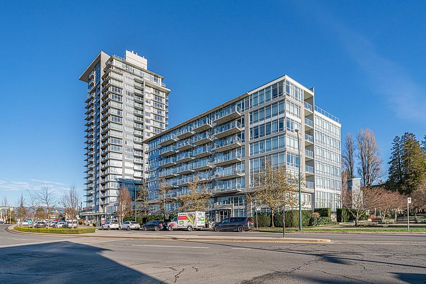 612 4888 Nanaimo Street