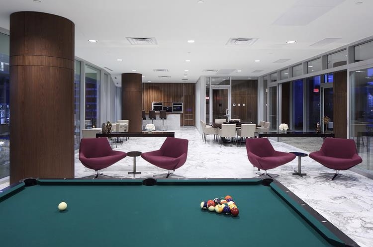 1751 38 Smithe Street