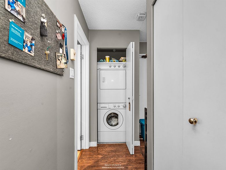 319 1500 Pendrell Street