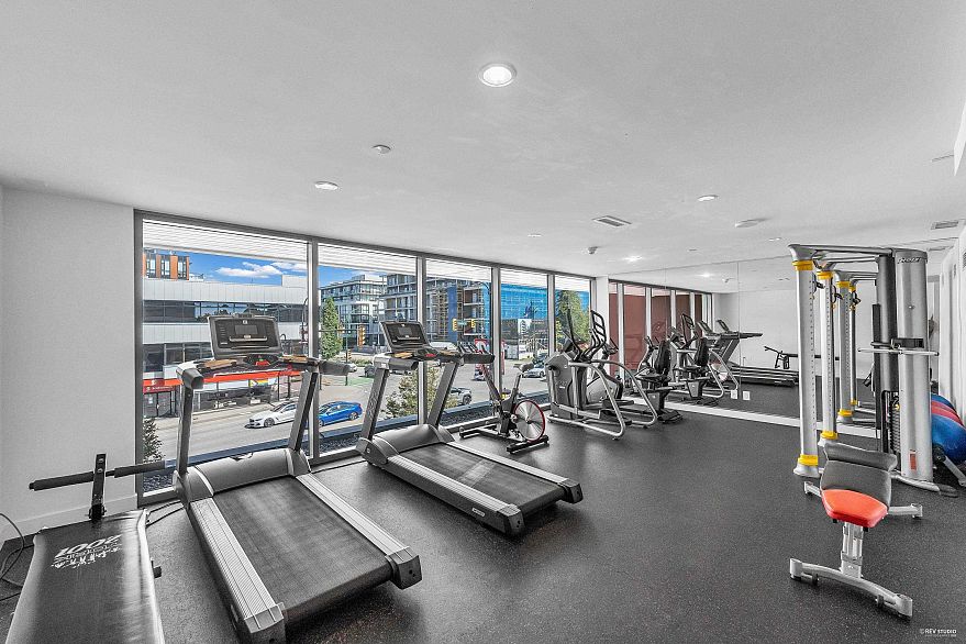 610 4083 Cambie Street