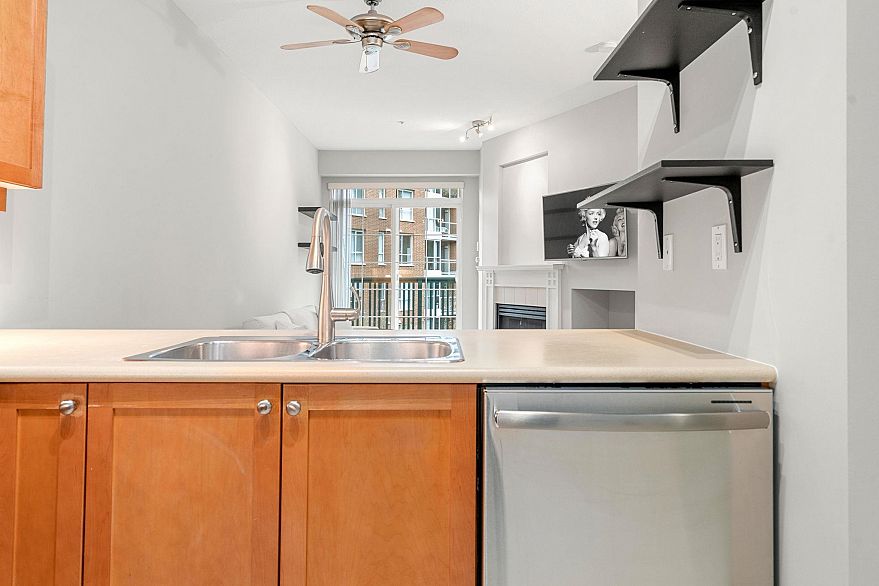 405 5605 Hampton Place