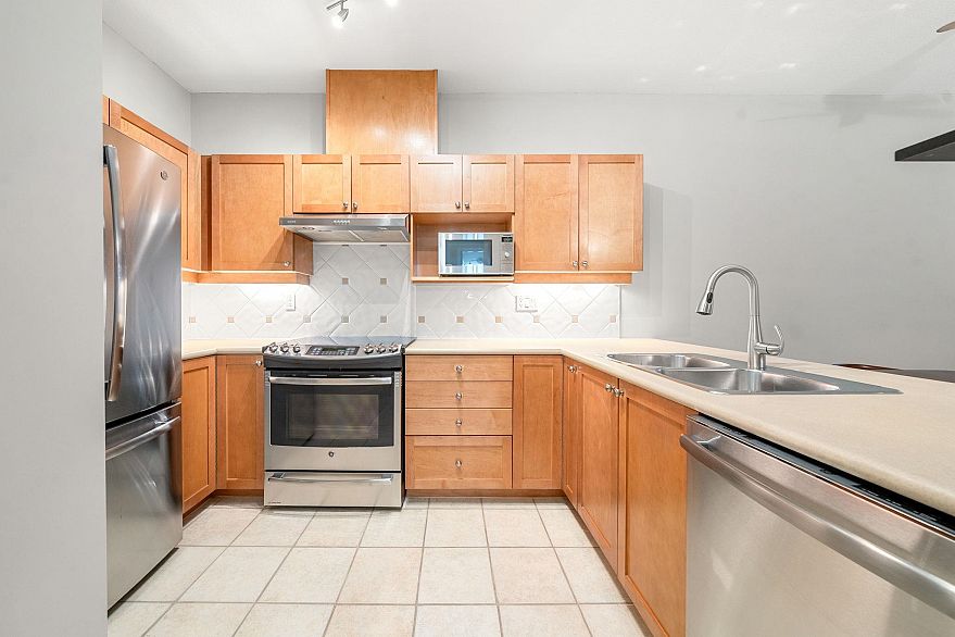 405 5605 Hampton Place