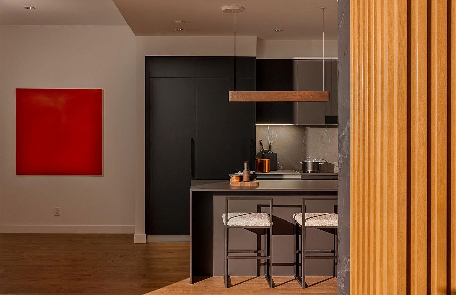 503 480 W 16th Avenue