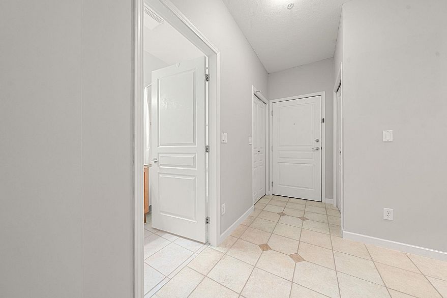 405 5605 Hampton Place