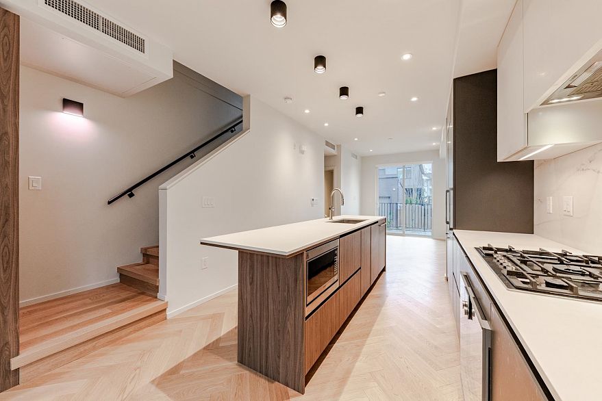 131 765 W 49TH AVENUE, Vancouver BC V5Z 2S6