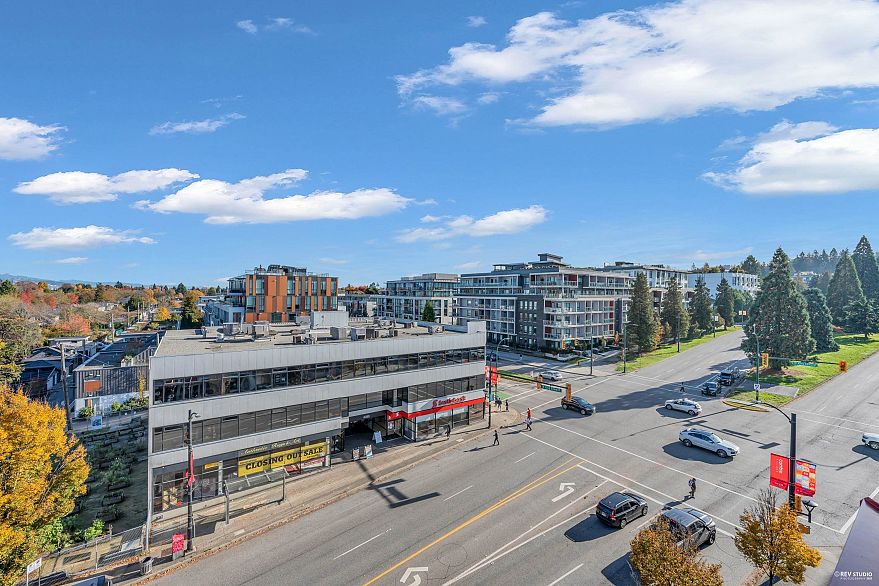 610 4083 Cambie Street