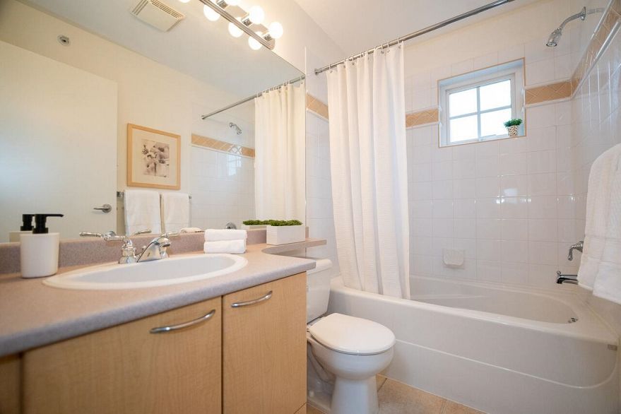 211 692 W 7th Avenue