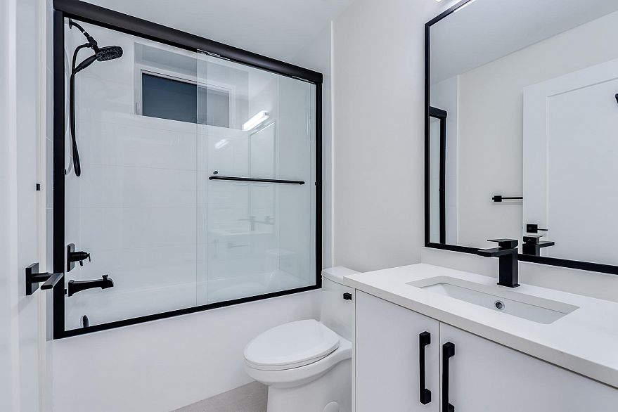 1 5459 Rhodes Street