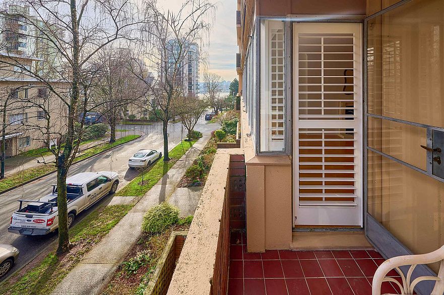 302 1315 Cardero Street