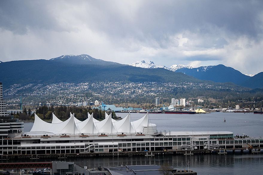 2105 108 W Cordova Street