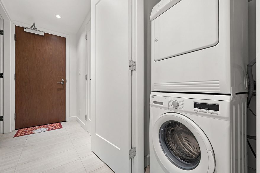 307 3355 Binning Road